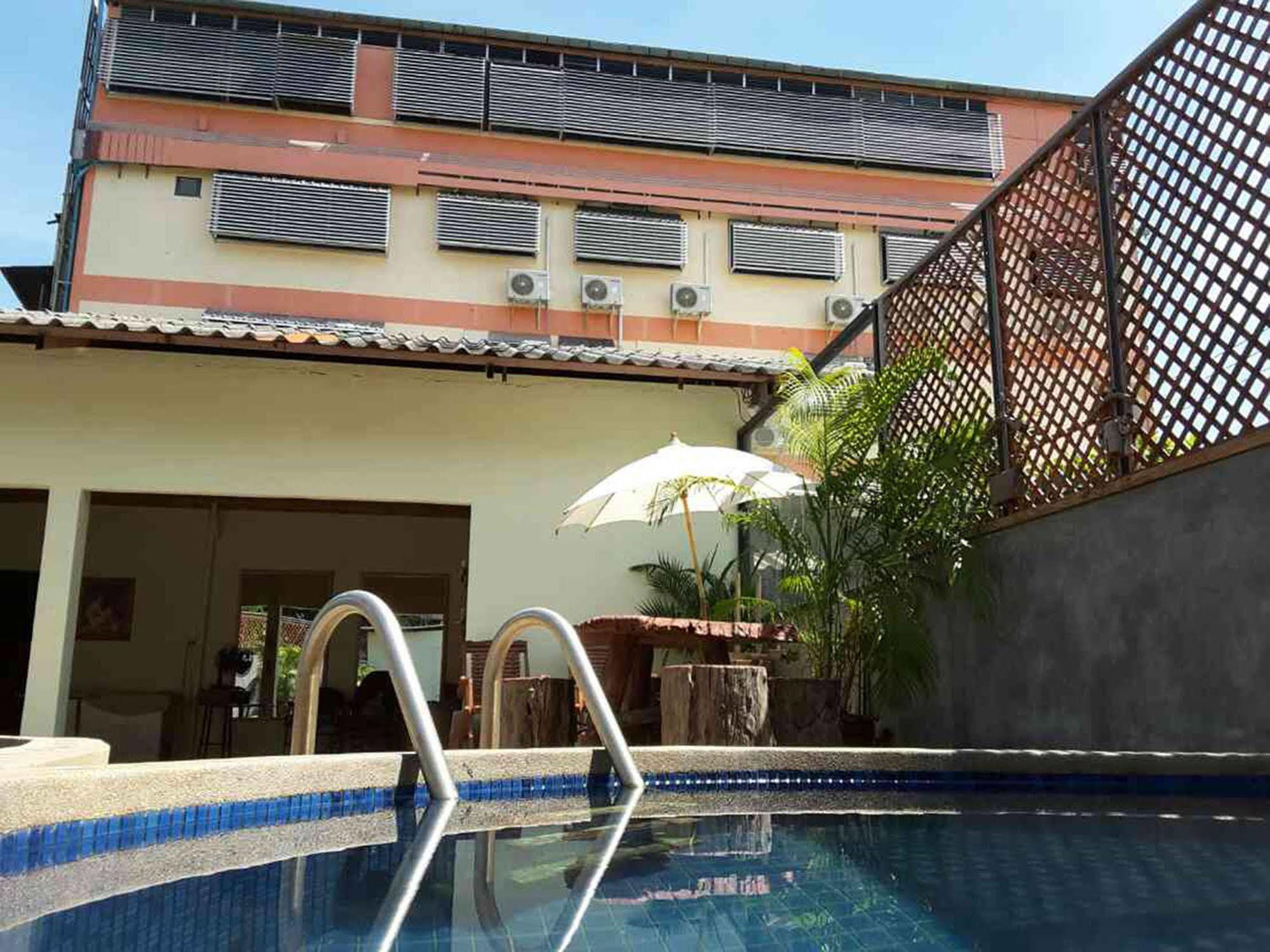 Centro Cnx Chiang Mai Exterior foto